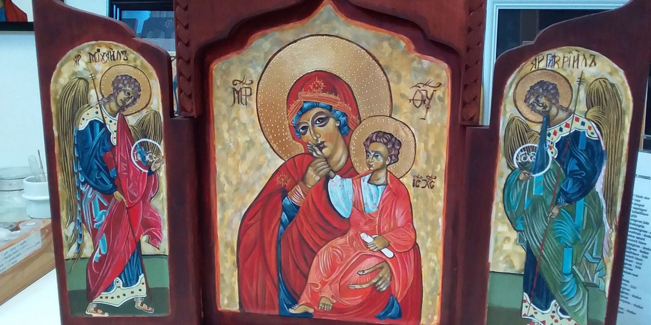 Triptiek Moeder Gods Engel Gabriel en Michael ( hodegetria) lindenhout B32 H45